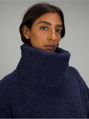 LULULEMON • Warmth Restore Long Pullover in Night Sea